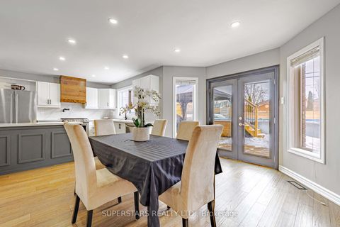 Photo 10 at 61 Barwick Drive, West Bayfield, Barrie