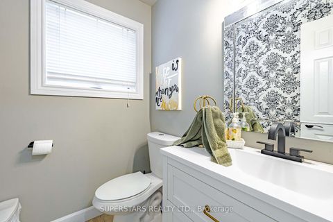 Photo 15 at 61 Barwick Drive, West Bayfield, Barrie