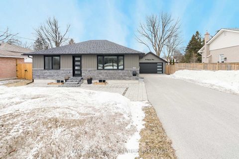 Photo 1 at 115 Bayview Drive, Allandale Heights, Barrie