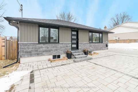 Photo 2 at 115 Bayview Drive, Allandale Heights, Barrie
