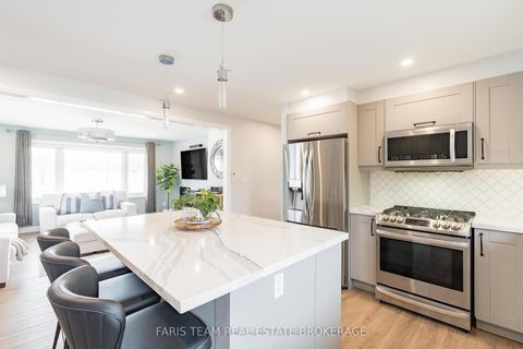 Photo 8 at 115 Bayview Drive, Allandale Heights, Barrie