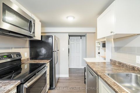 Photo 26 at 115 Bayview Drive, Allandale Heights, Barrie