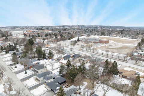 Photo 47 at 115 Bayview Drive, Allandale Heights, Barrie