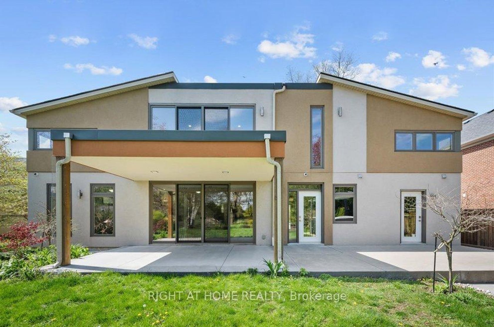 704 Cedar Avenue, LaSalle, Burlington 