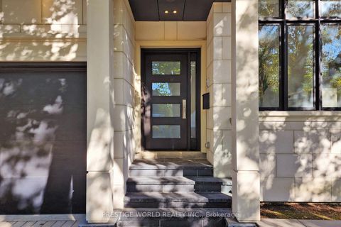 Photo 1 at 500 Hounslow Avenue, Willowdale West, Toronto