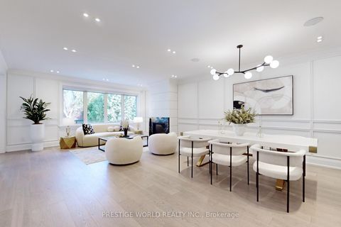 Photo 2 at 500 Hounslow Avenue, Willowdale West, Toronto