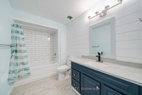 Photo 13 at 708 Jackson Court, Leslie Valley, Newmarket