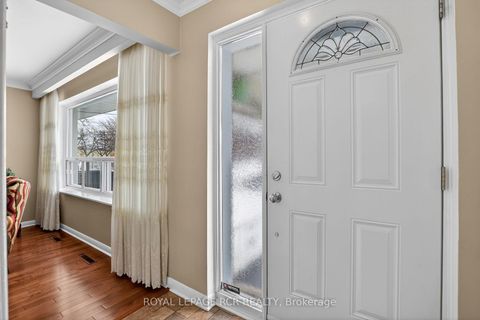 Photo 7 at 6 Ailsa Craig Court, Branson, Toronto