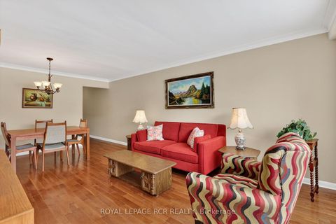 Photo 9 at 6 Ailsa Craig Court, Branson, Toronto