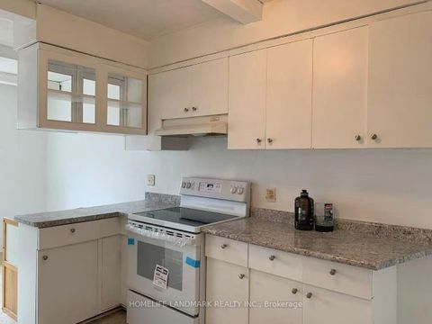 Photo 2 at 320 Elgin Street W, McLaughlin, Oshawa