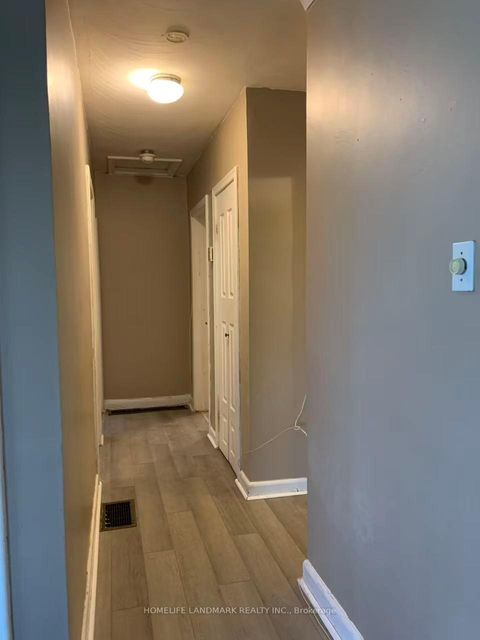 Photo 5 at 320 Elgin Street W, McLaughlin, Oshawa