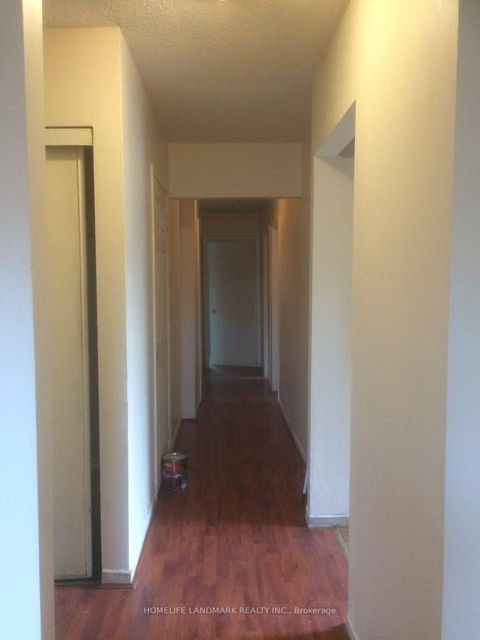 Photo 16 at 320 Elgin Street W, McLaughlin, Oshawa