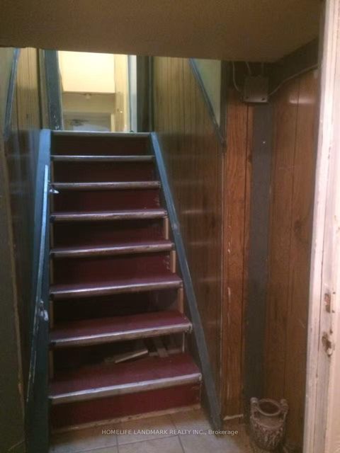 Photo 23 at 320 Elgin Street W, McLaughlin, Oshawa