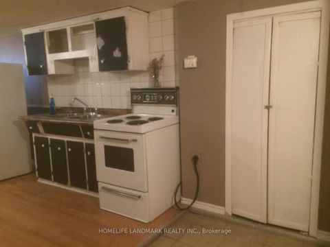 Photo 25 at 320 Elgin Street W, McLaughlin, Oshawa