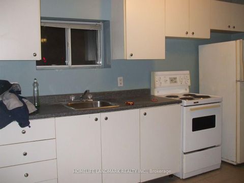 Photo 31 at 320 Elgin Street W, McLaughlin, Oshawa