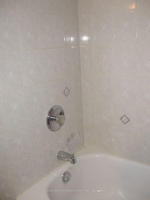 Photo 32 at 320 Elgin Street W, McLaughlin, Oshawa