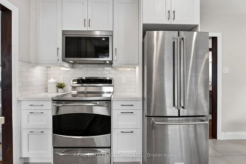 Photo 16 at 1269 Royal York Road, Humber Valley, Toronto