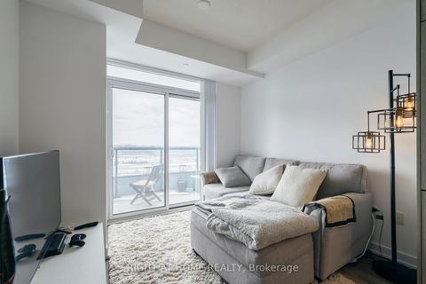 Photo 8 at 1607 - 38 Honeycrisp Crescent, Vaughan Corporate Centre, Vaughan