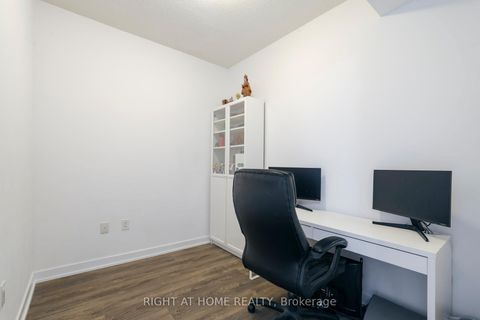 Photo 11 at 1607 - 38 Honeycrisp Crescent, Vaughan Corporate Centre, Vaughan