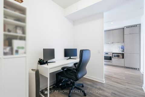Photo 12 at 1607 - 38 Honeycrisp Crescent, Vaughan Corporate Centre, Vaughan