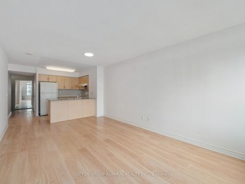 Photo 14 at 1101 - 60 Disera Drive, Beverley Glen, Vaughan