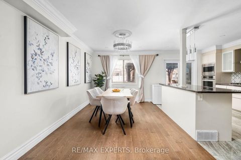 Photo 13 at 173 ROSANNA Crescent, Maple, Vaughan