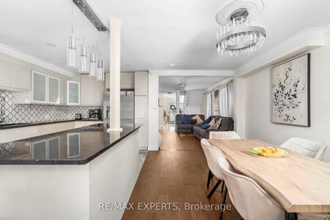 Photo 18 at 173 ROSANNA Crescent, Maple, Vaughan