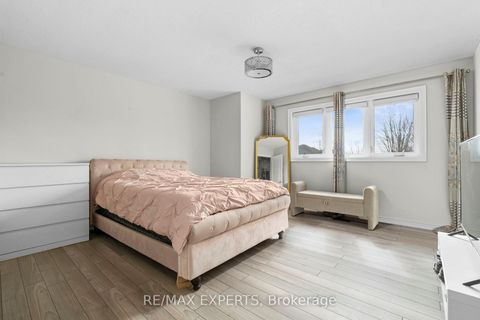 Photo 20 at 173 ROSANNA Crescent, Maple, Vaughan