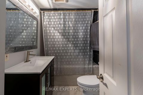 Photo 27 at 173 ROSANNA Crescent, Maple, Vaughan