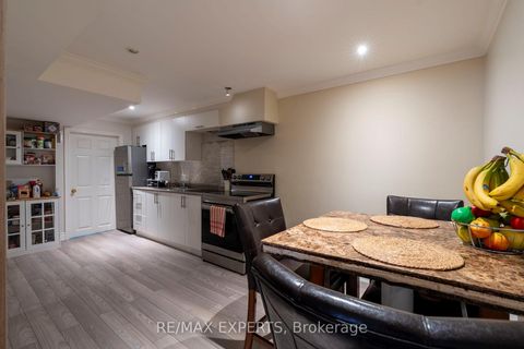 Photo 28 at 173 ROSANNA Crescent, Maple, Vaughan