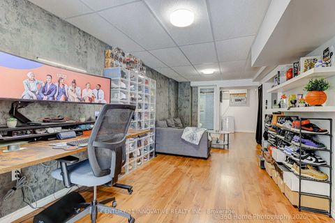 Photo 15 at 1896 Woodgate Court, Samac, Oshawa