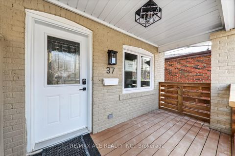 Photo 3 at 37 Secord Avenue, Crescent Town, Toronto
