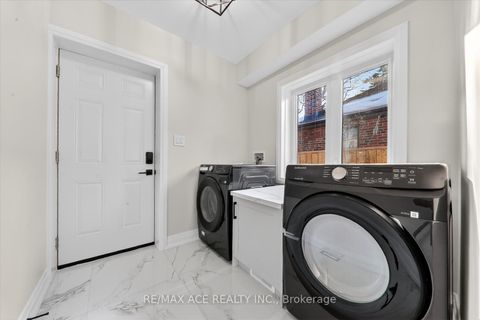 Photo 20 at 37 Secord Avenue, Crescent Town, Toronto