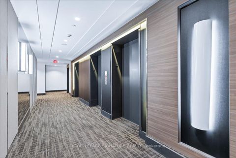 Photo 2 at LPH06 - 9471 Yonge Street, Observatory, Richmond Hill