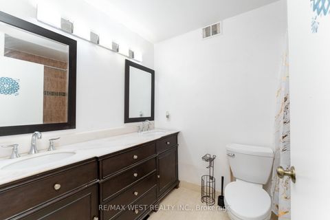 Photo 13 at 612 - 4062 Lawrence Avenue E, West Hill, Toronto