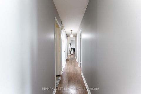 Photo 20 at 612 - 4062 Lawrence Avenue E, West Hill, Toronto