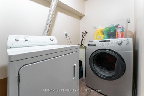 Photo 22 at 612 - 4062 Lawrence Avenue E, West Hill, Toronto