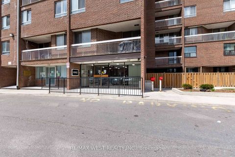 Photo 26 at 612 - 4062 Lawrence Avenue E, West Hill, Toronto