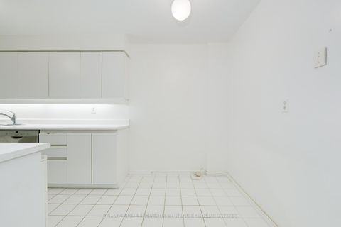 Photo 4 at 804 - 80 Front Street E, Yonge Corridor, Toronto