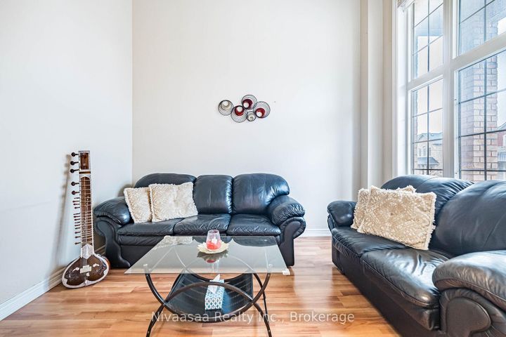 Photo 4 at 15 Picasso Drive, Bram East, Brampton