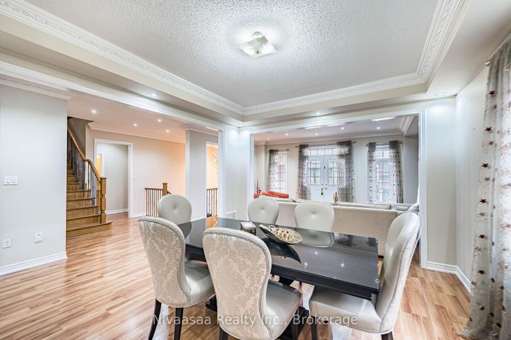 Photo 9 at 15 Picasso Drive, Bram East, Brampton