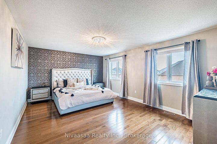 Photo 19 at 15 Picasso Drive, Bram East, Brampton