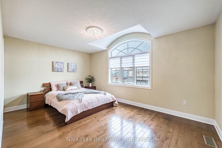 Photo 30 at 15 Picasso Drive, Bram East, Brampton