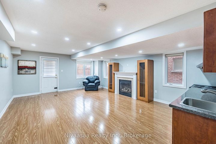 Photo 34 at 15 Picasso Drive, Bram East, Brampton