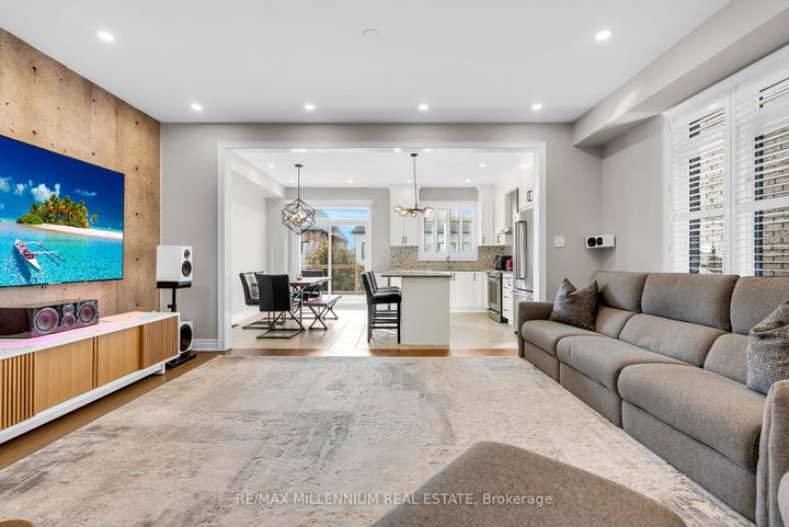 Photo 7 at 49 Zenith Avenue, Kleinburg, Vaughan