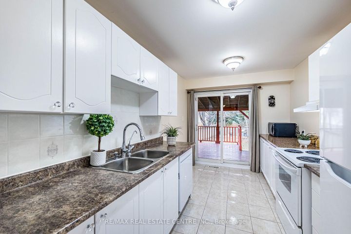 Photo 8 at 1 Northgate Boulevard, Westgate, Brampton