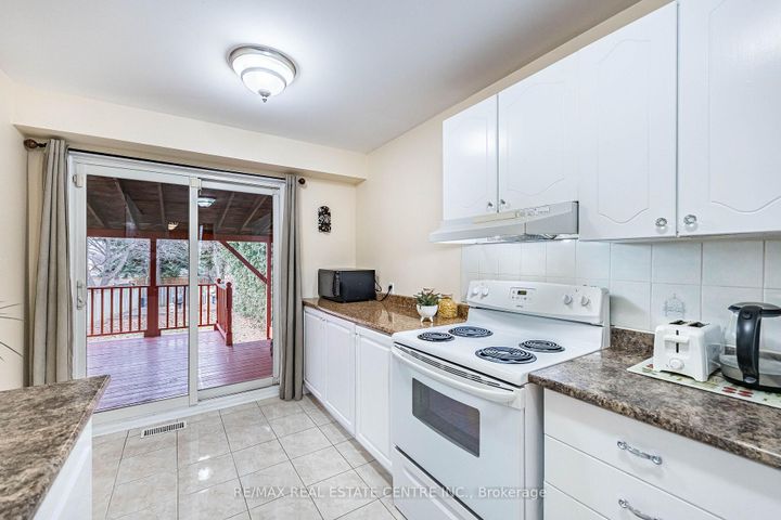 Photo 9 at 1 Northgate Boulevard, Westgate, Brampton