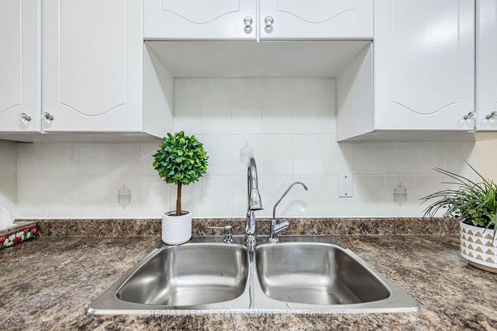 Photo 12 at 1 Northgate Boulevard, Westgate, Brampton