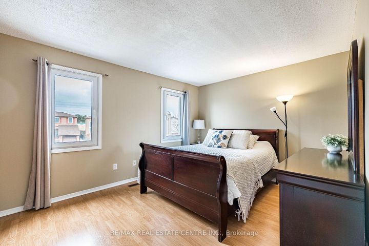 Photo 14 at 1 Northgate Boulevard, Westgate, Brampton