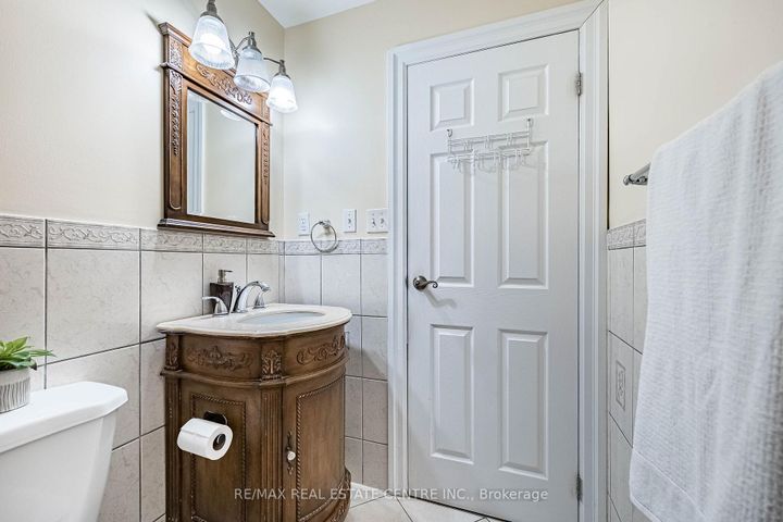 Photo 21 at 1 Northgate Boulevard, Westgate, Brampton